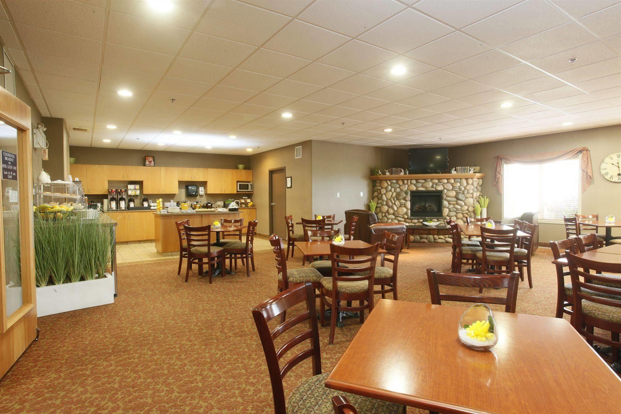 Stonebridge Hotel Dawson Creek Exteriér fotografie